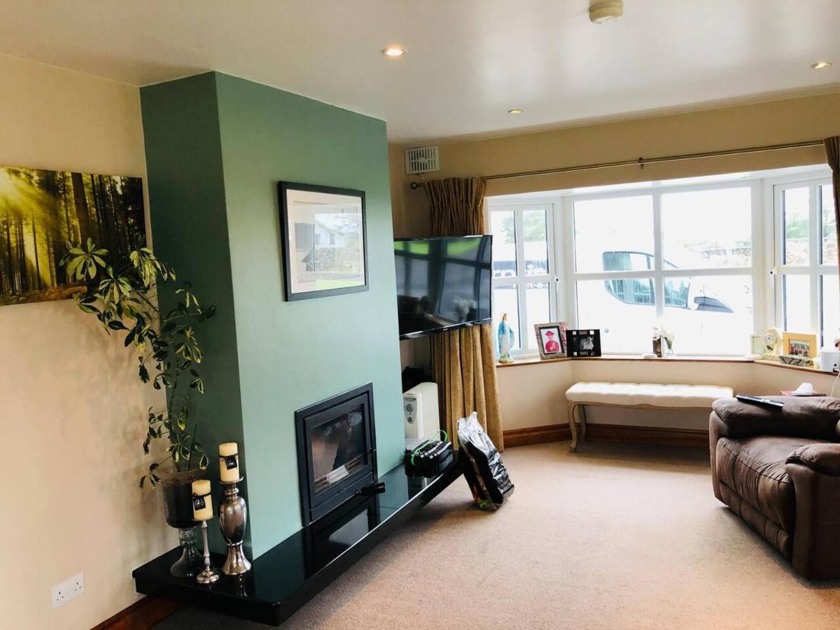 Connemara. 3 Bedroom, 8 Bed, Holiday Home Galway Esterno foto