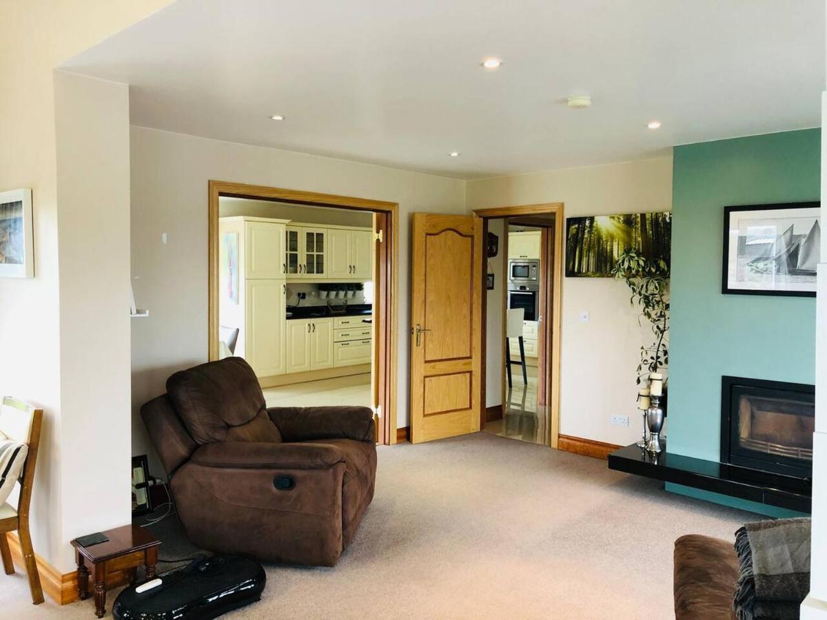 Connemara. 3 Bedroom, 8 Bed, Holiday Home Galway Esterno foto