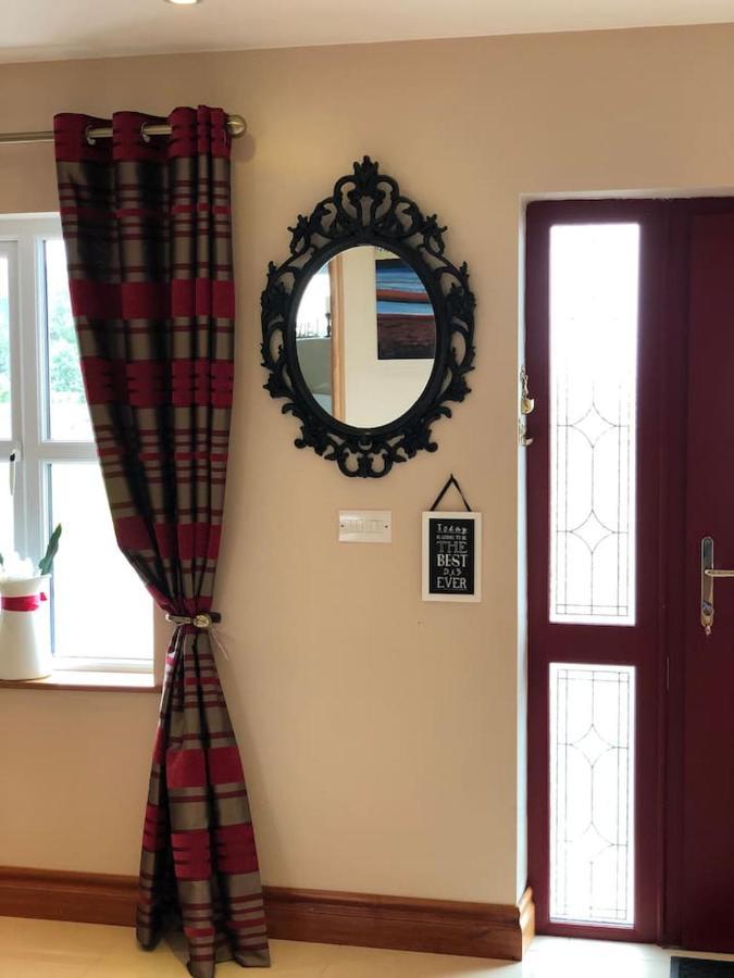 Connemara. 3 Bedroom, 8 Bed, Holiday Home Galway Esterno foto