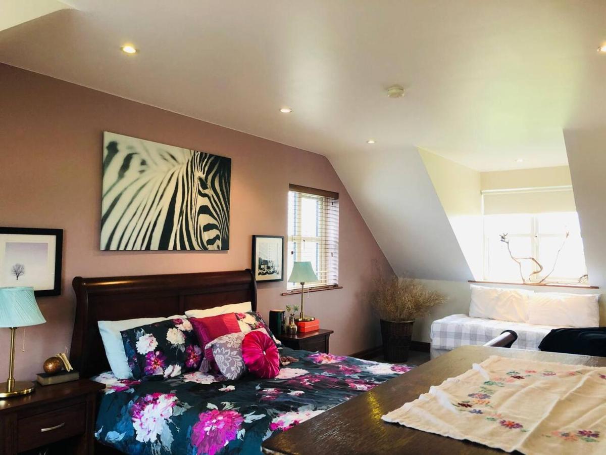 Connemara. 3 Bedroom, 8 Bed, Holiday Home Galway Esterno foto