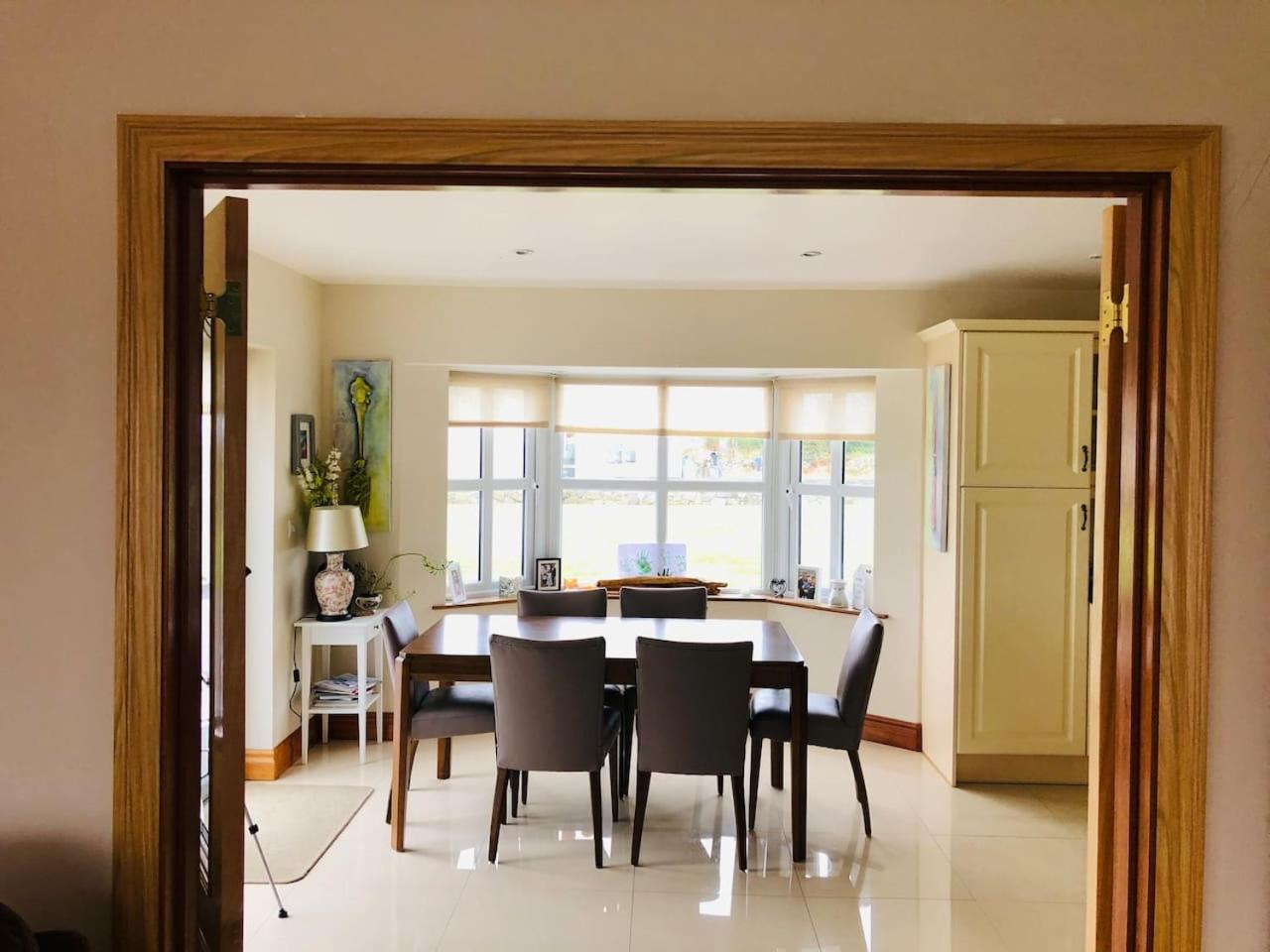 Connemara. 3 Bedroom, 8 Bed, Holiday Home Galway Esterno foto